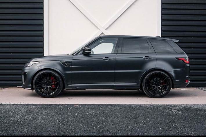 Gul Land Rover Range Rover sport fra 2020