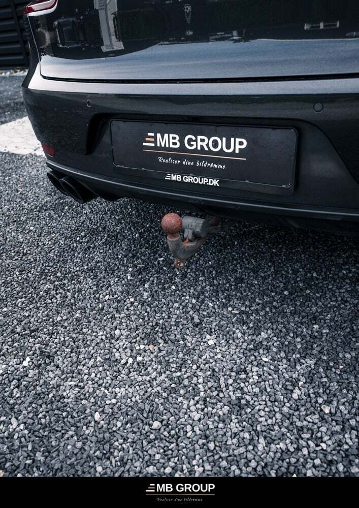 undefined Porsche Macan Turbo fra 2017