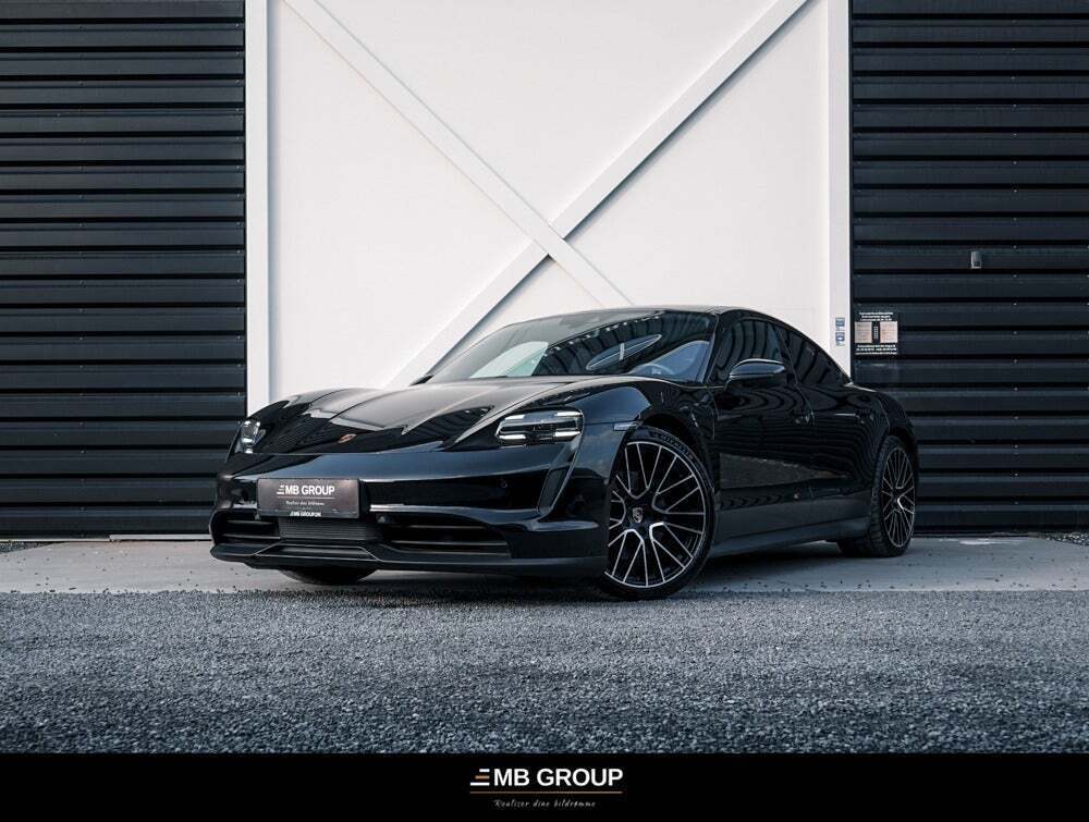 Porsche Taycan Performance+