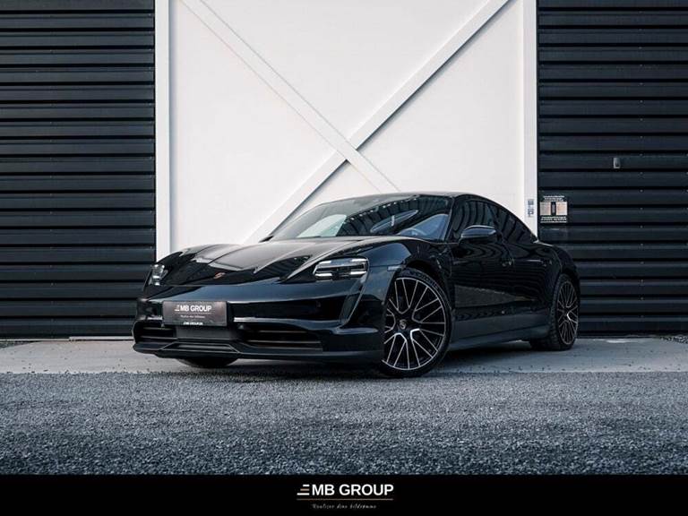 Porsche Taycan Performance+