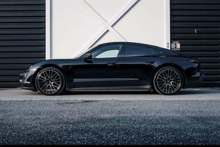 undefined Porsche Taycan fra 2021