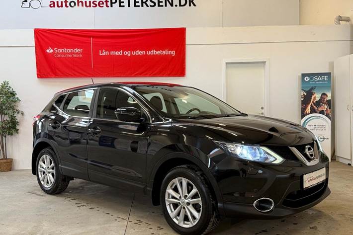 Sort Nissan Qashqai fra 2014