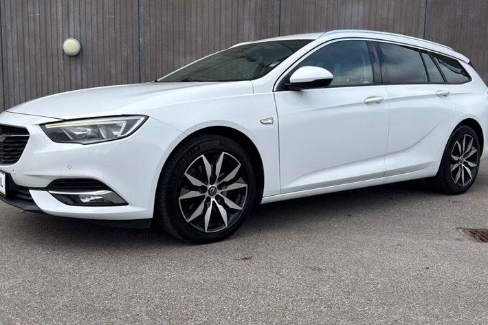undefined Opel Insignia fra 2018