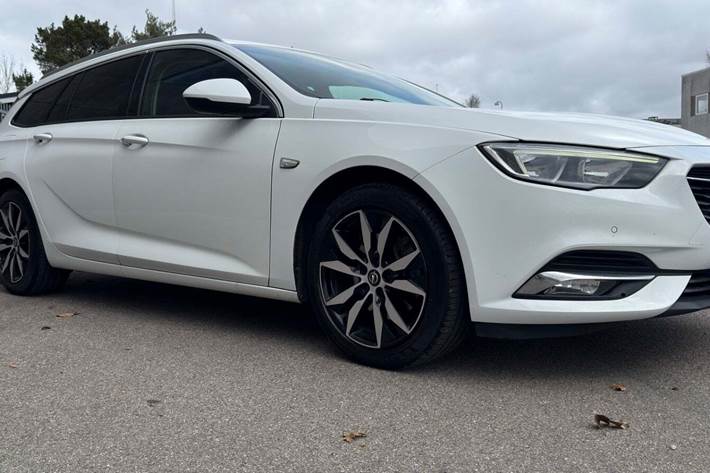 undefined Opel Insignia fra 2018