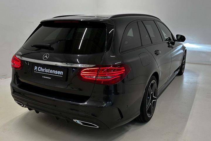 Grå Mercedes C220 d fra 2021
