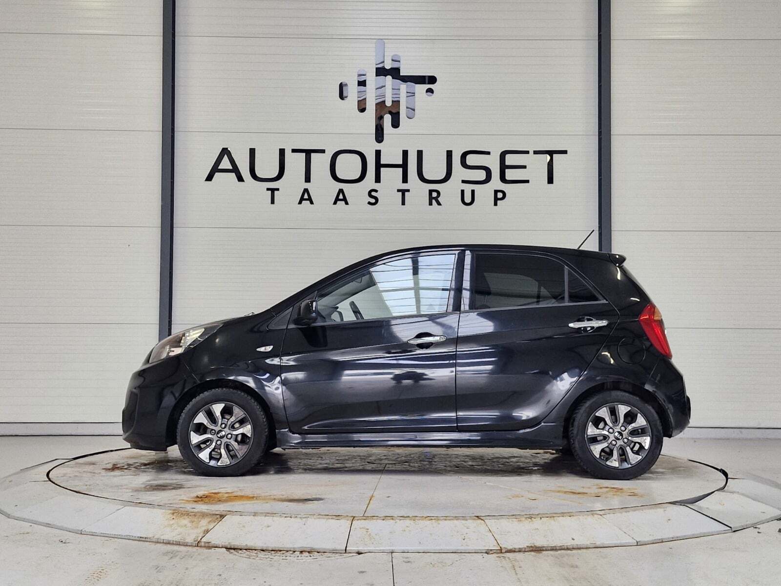 Sort Kia Picanto fra 2016