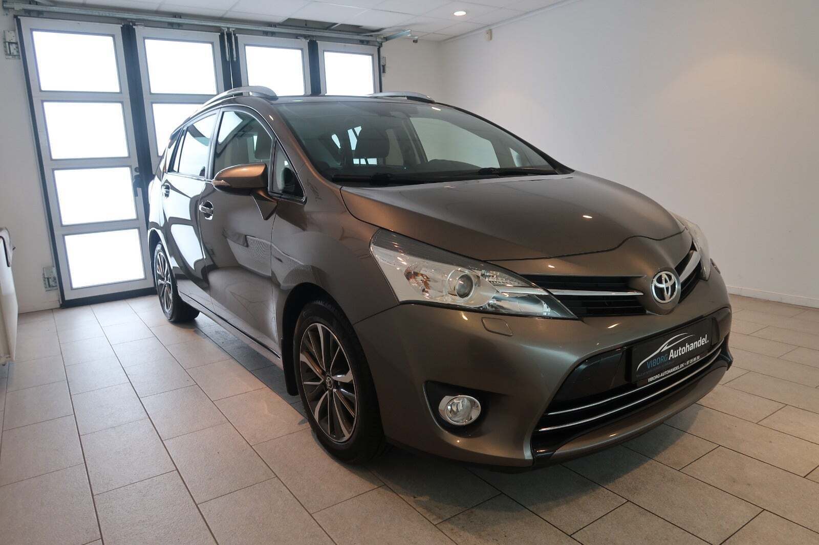 Toyota Verso 1,8 VVT-i T2 Premium 7prs
