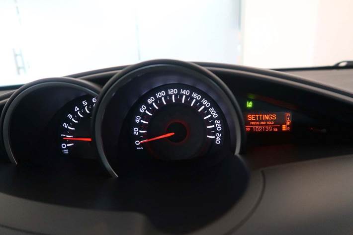 Grå Toyota Verso fra 2016