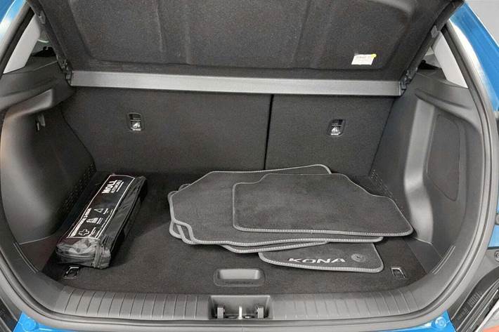 Blå Hyundai Kona fra 2021