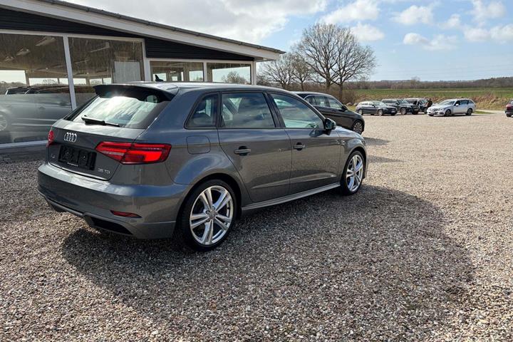 undefined Audi A3 fra 2020