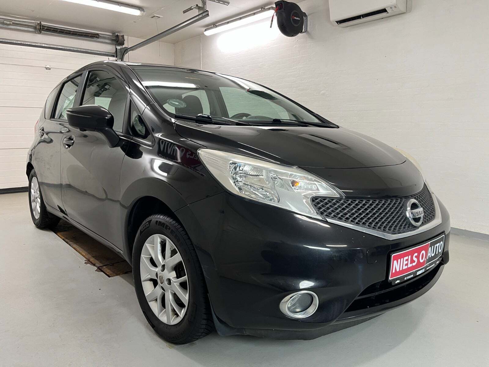 Sort Nissan Note fra 2014