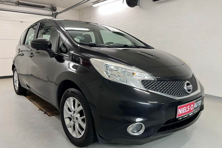Sort Nissan Note fra 2014