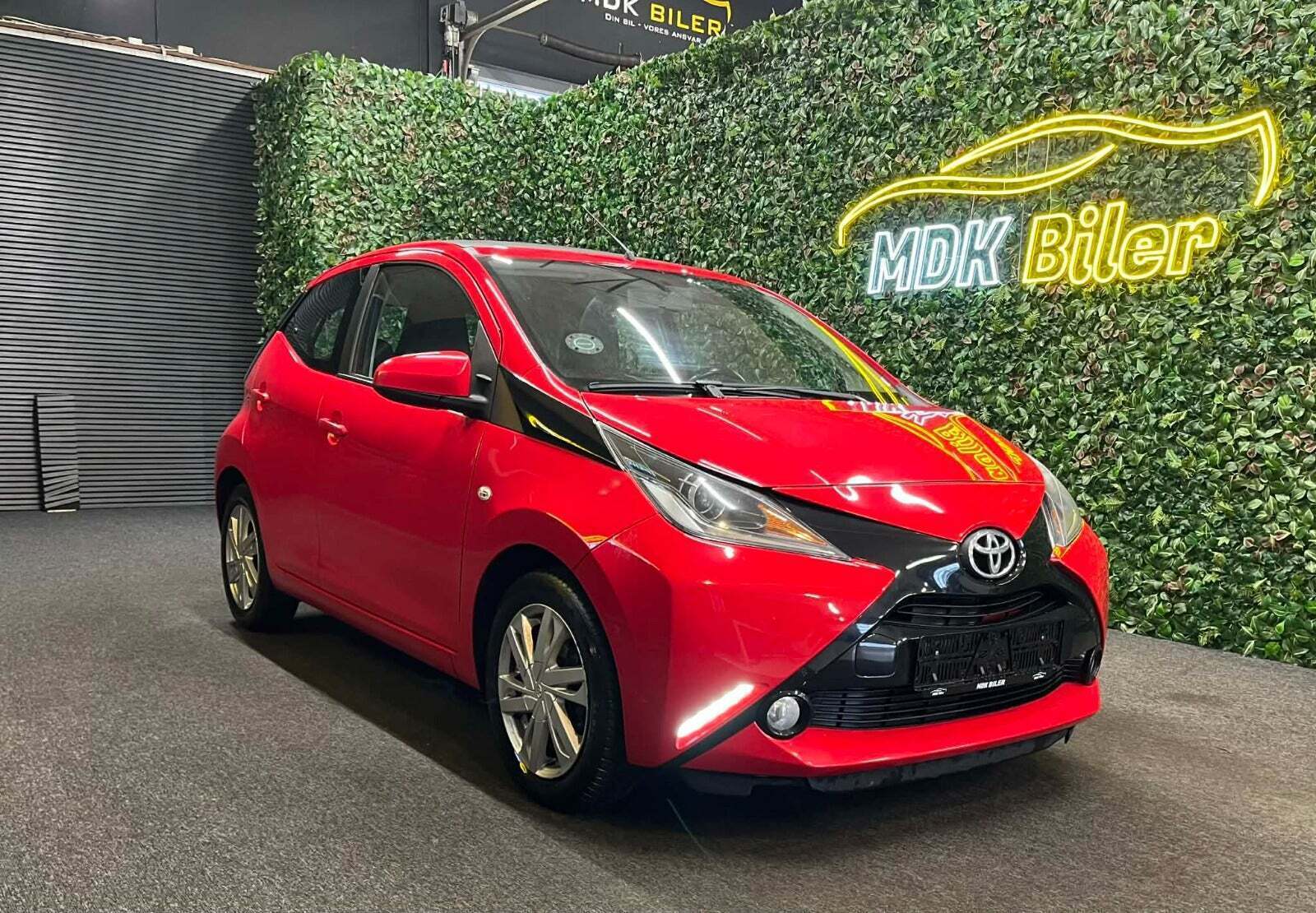 Toyota Aygo 1,0 VVT-i x-wave Sky