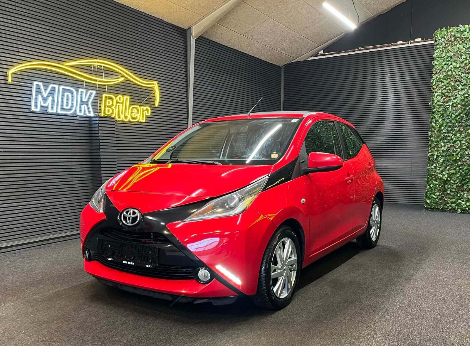 Toyota Aygo 1,0 VVT-i x-wave Sky