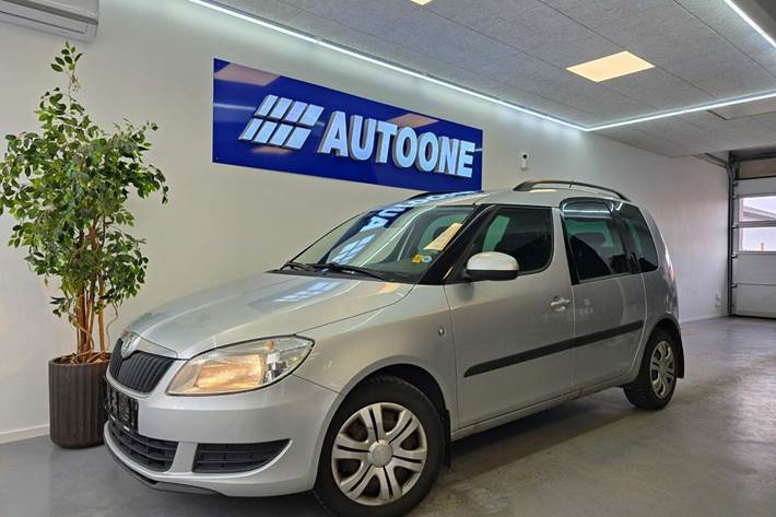 Sølv Skoda Roomster fra 2012