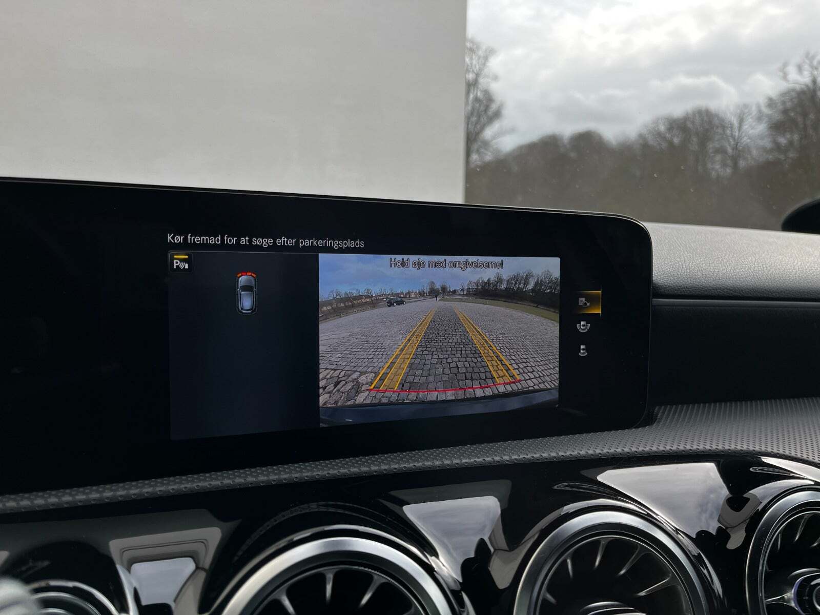 Sort Mercedes A200 fra 2023