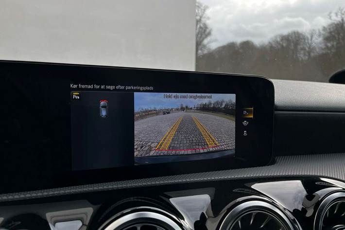 Sort Mercedes A200 fra 2023