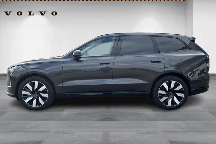 Grå Volvo EX90 fra 2025
