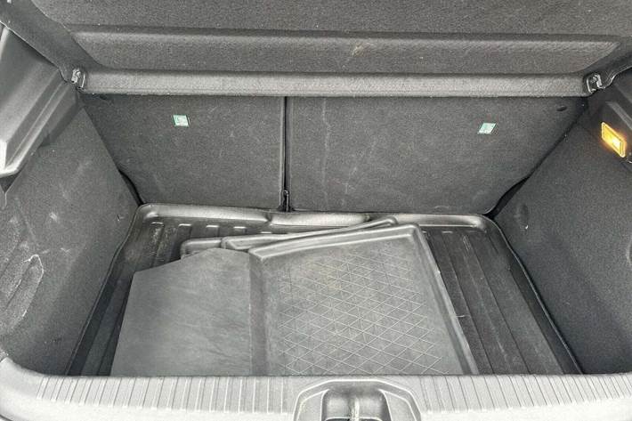 Hvid Renault Clio V fra 2022