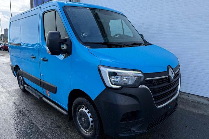Blå Renault Master IV T33 fra 2019