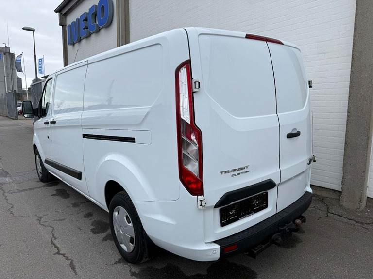 Ford Transit Custom 300 L2 2,0 TDCi 130 Trend