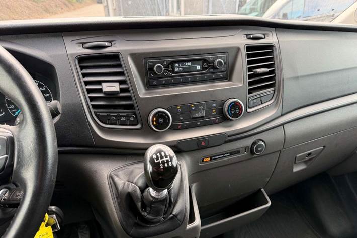 Hvid Ford Transit 350 L2 Van fra 2020