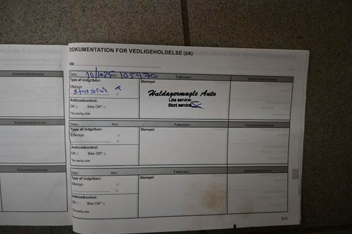 Blå Renault Clio V fra 2020