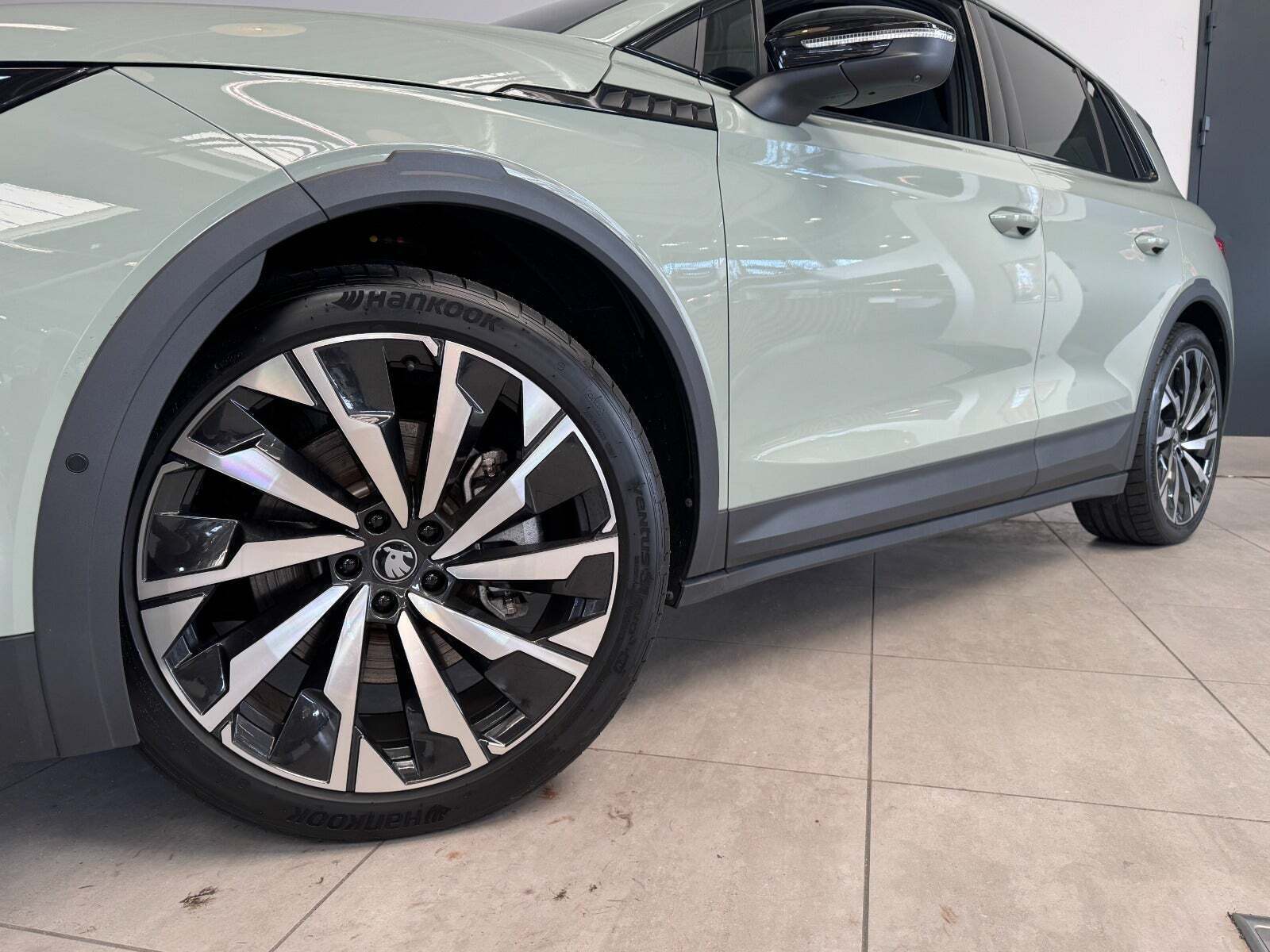 Grøn Skoda Elroq fra 2025