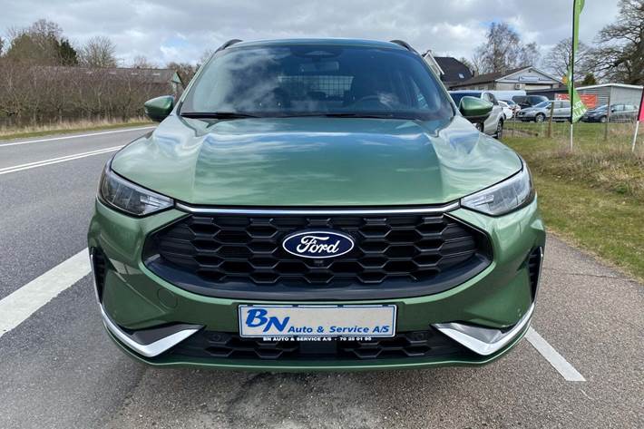 Grøn Ford Kuga fra 2025