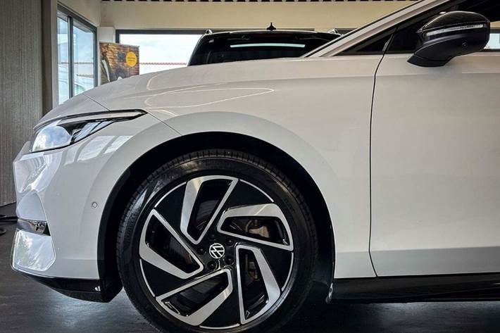 Hvid VW ID.7 fra 2025