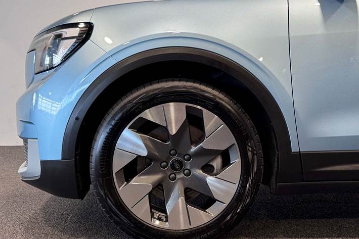 Blå Ford Explorer fra 2024