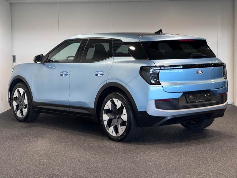 Ford Explorer 77 Premium Extended Range