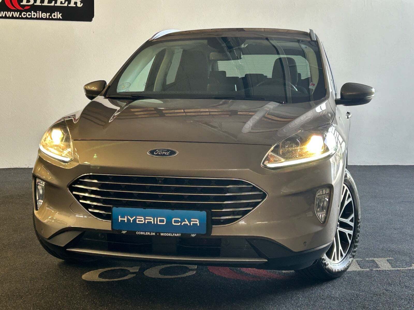 Ford Kuga 2,5 PHEV Titanium X CVT