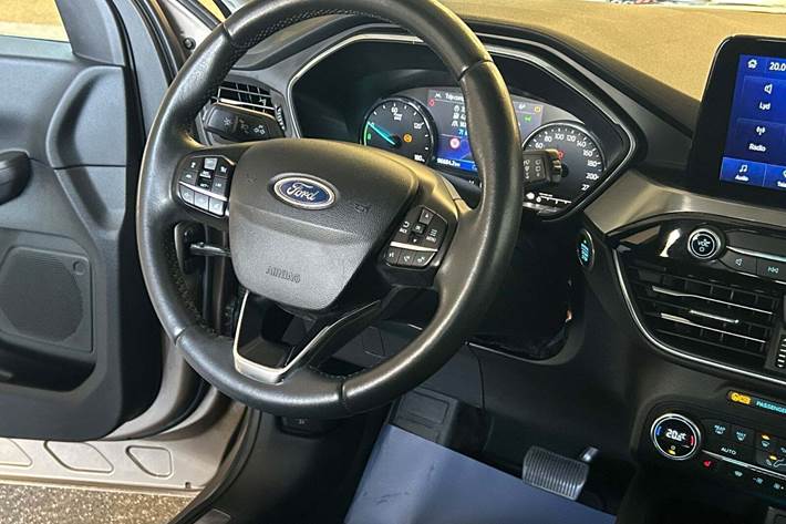 Kobber Ford Kuga fra 2020