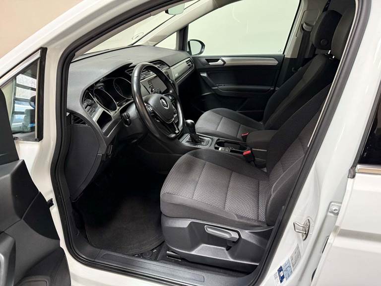 VW Touran 2,0 TDi 115 Comfortline DSG Van