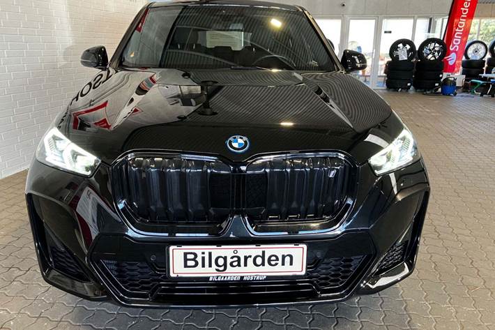 Sort BMW iX1 fra 2023