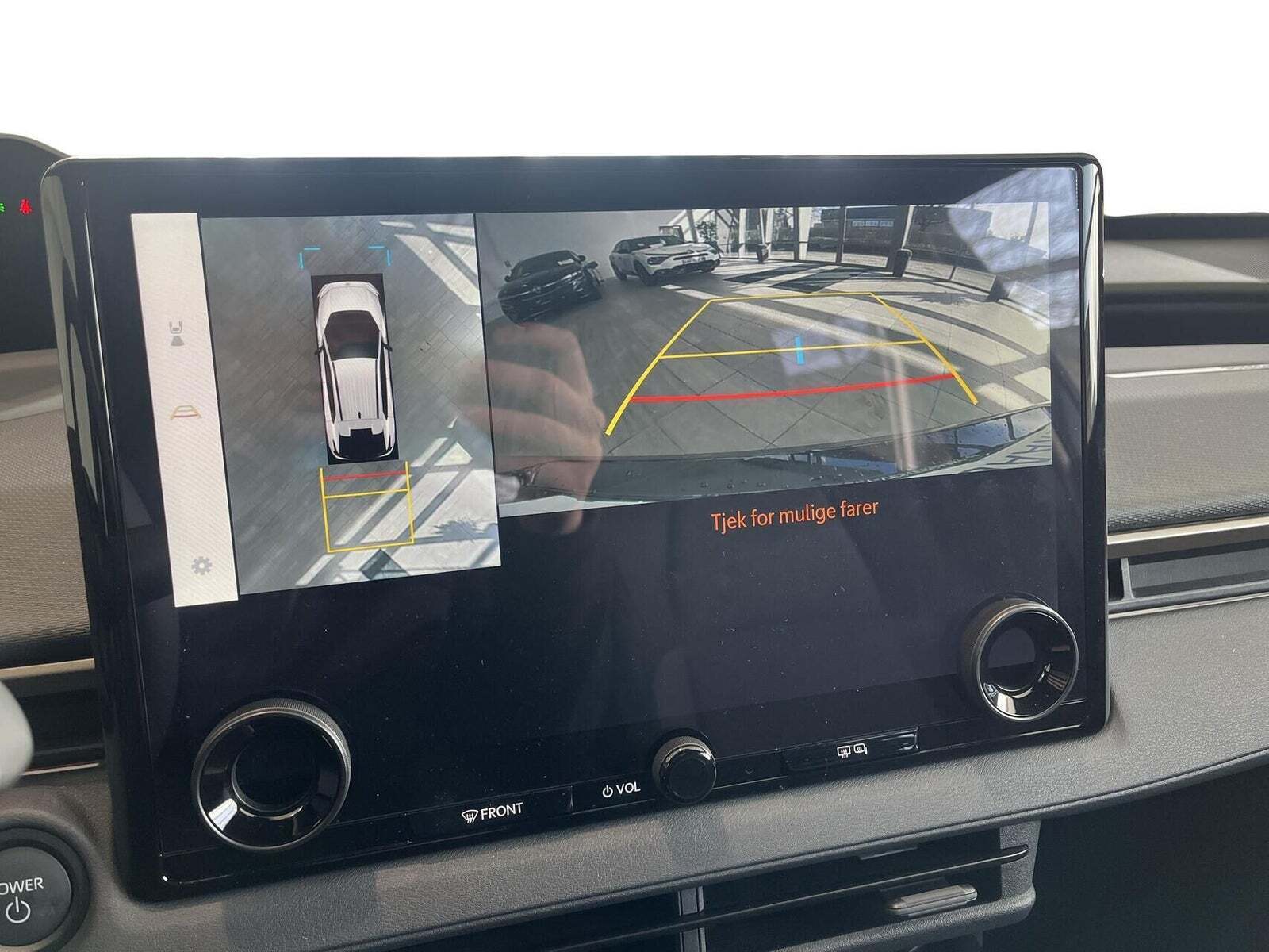 Sort Toyota BZ4X fra 2025