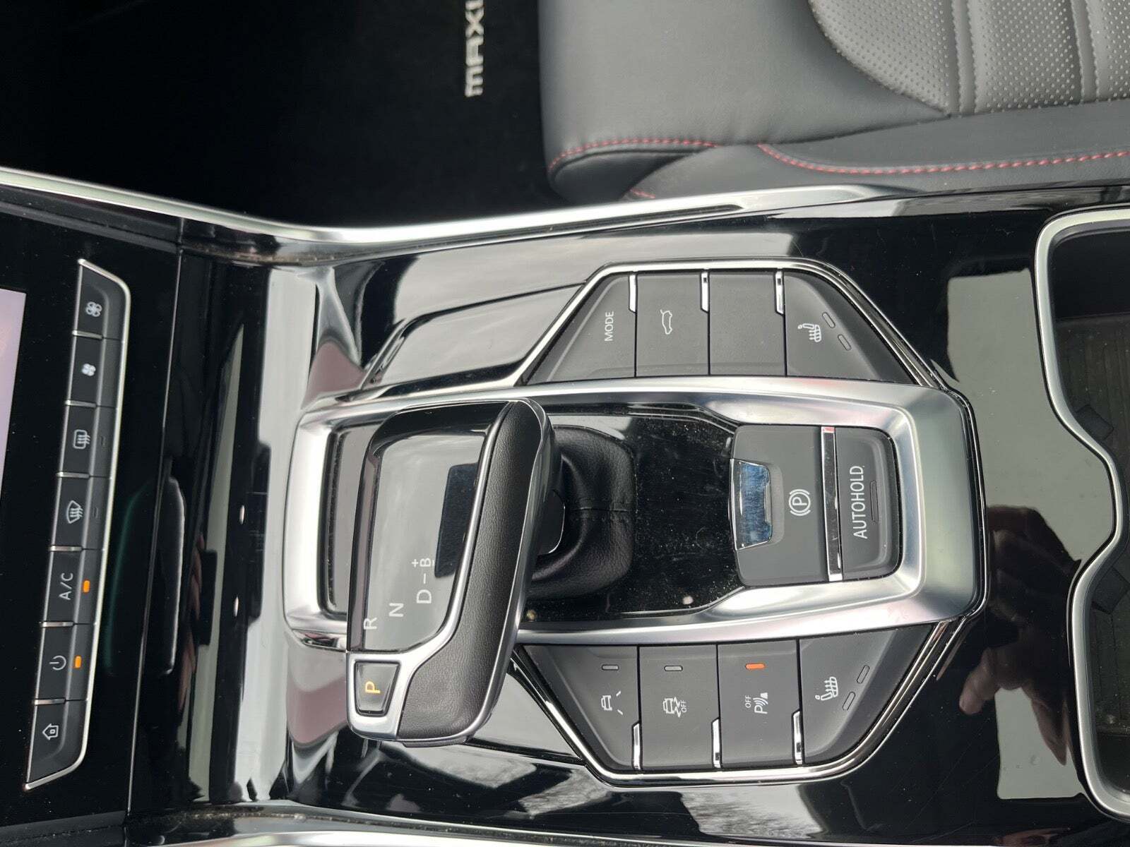 Sort Maxus Euniq6 fra 2022