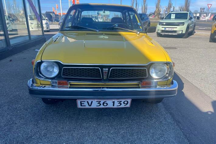 Gul Honda Civic fra 1977