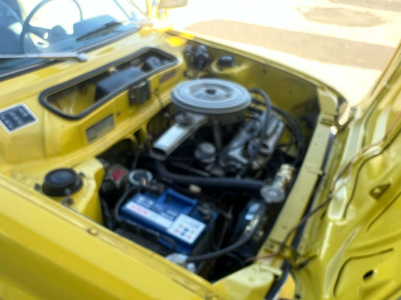 Gul Honda Civic fra 1977