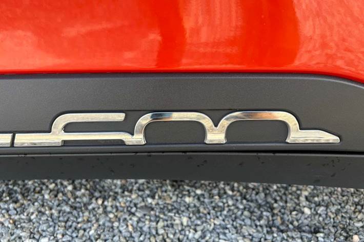 Orange Fiat 600e fra 2024