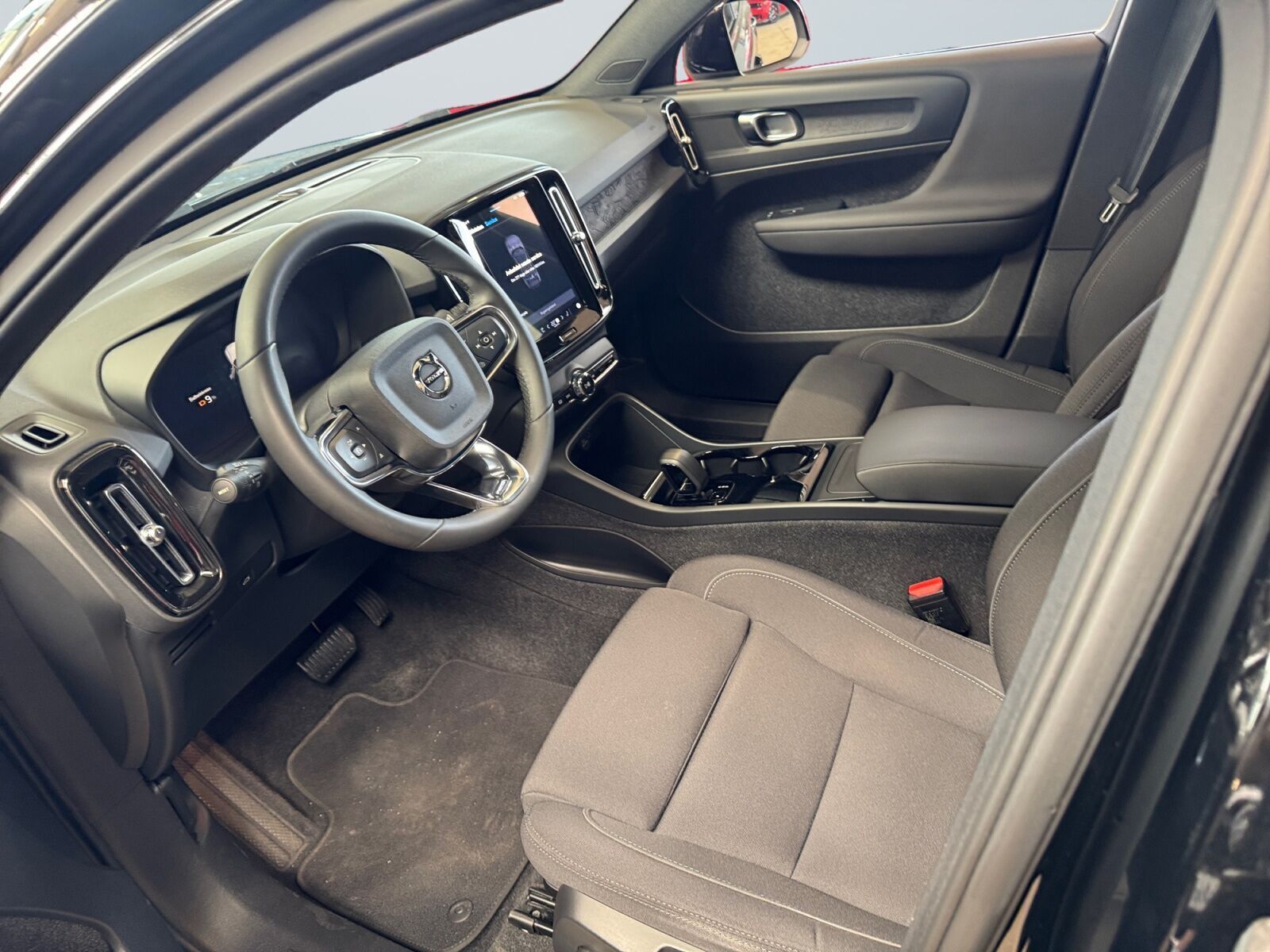 Volvo C40 P6 ReCharge Core