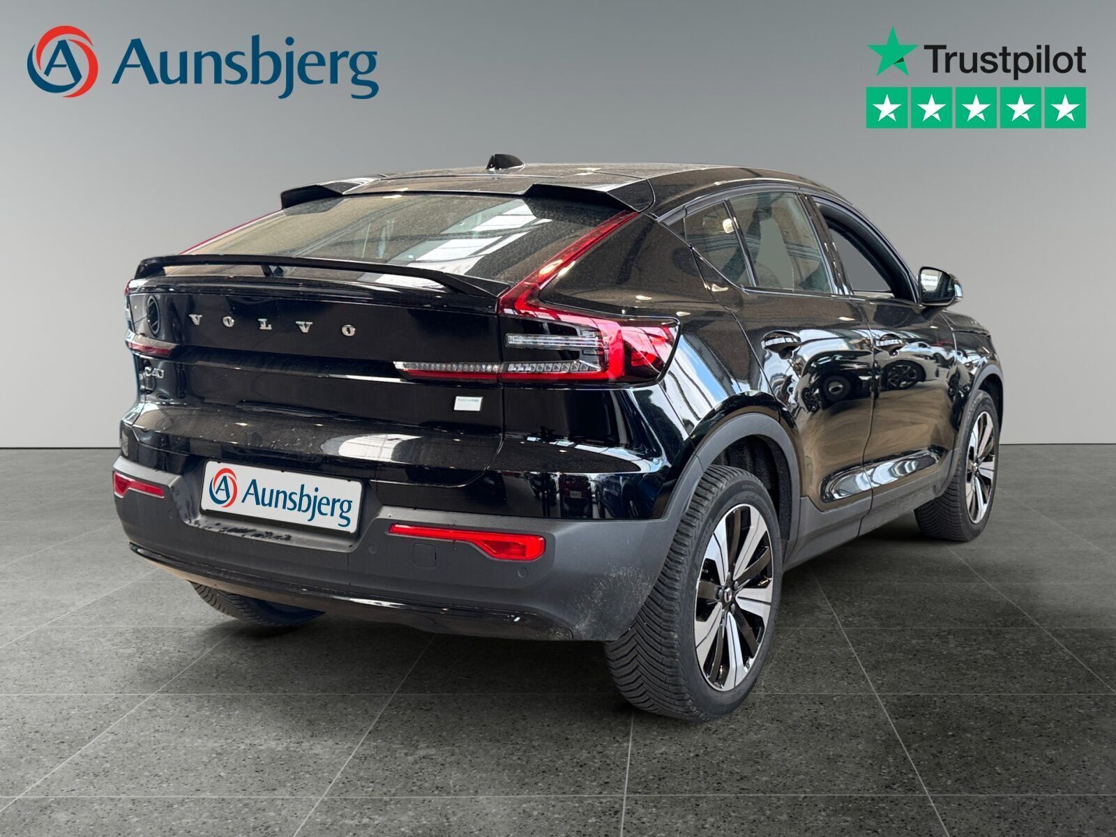 Volvo C40 P6 ReCharge Core