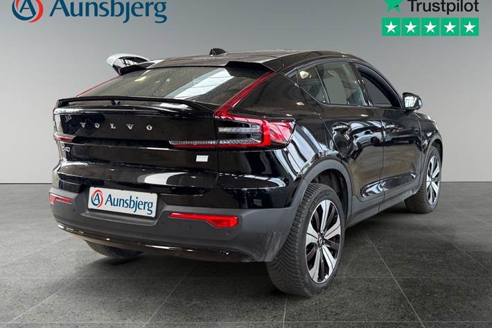 Sort Volvo C40 fra 2023