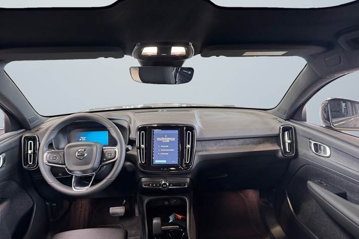 Sort Volvo C40 fra 2023