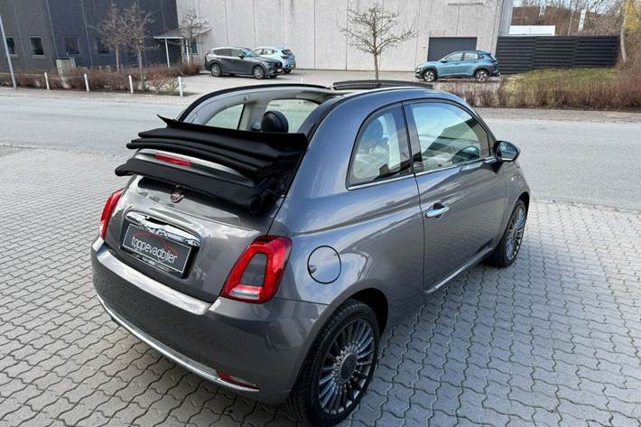 Grå Fiat 500C fra 2018