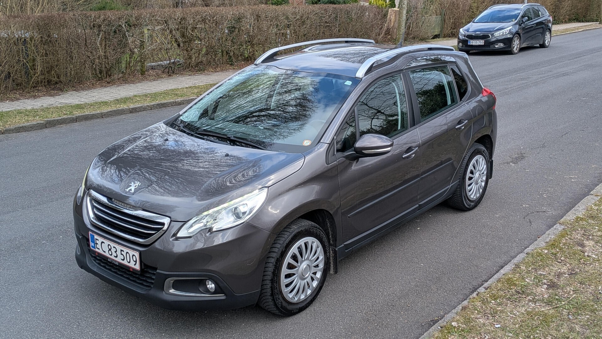 Peugeot 2008 1,2 VTi Crossover
