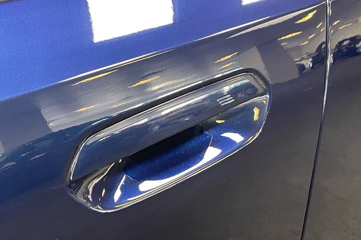 undefined BMW i5 fra 2025