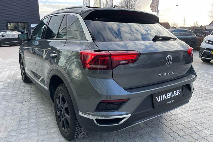 Grå VW T-Roc fra 2020