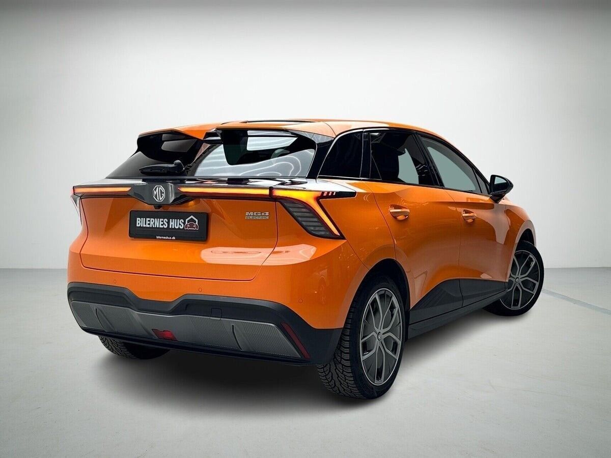 MG MG4 Electric EL Luxury 204HK 5d Aut.